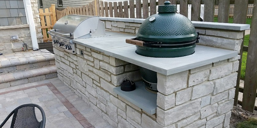 outdoor kitchen made out for brick