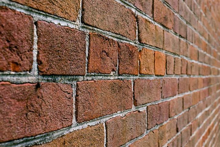 wall needing repointing brick
